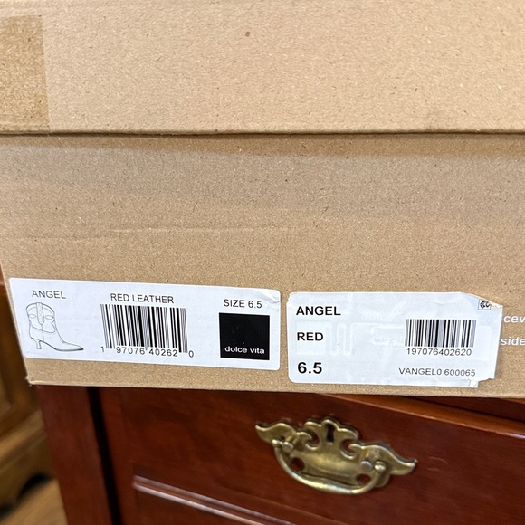 Dolce Vita Red Pointed-Toe Western Ankle Boots - Picture 2 of 2